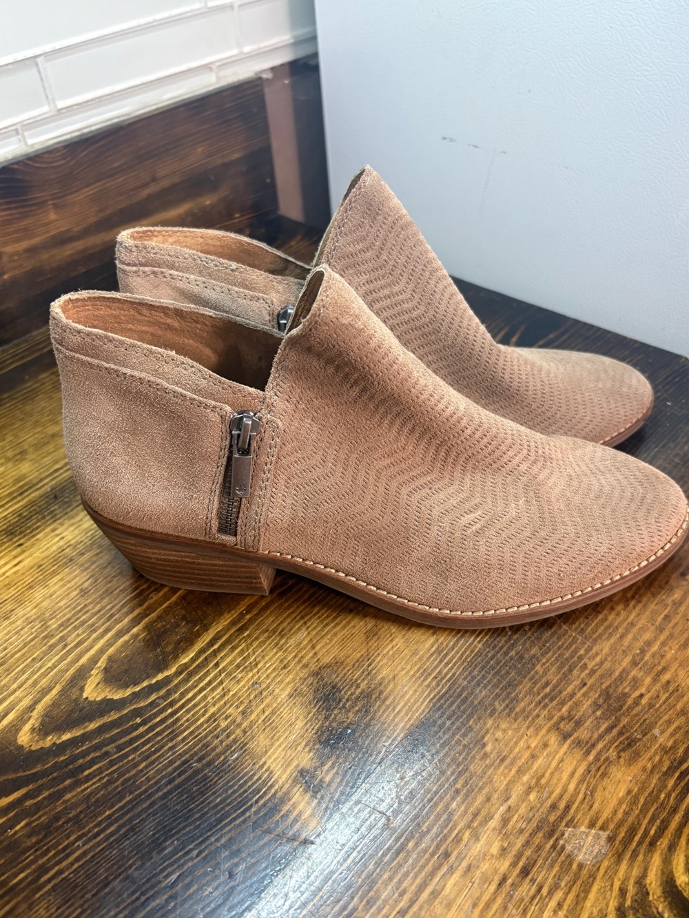 Lucky Brand‎ Tan Ankle Boots Size 8.5